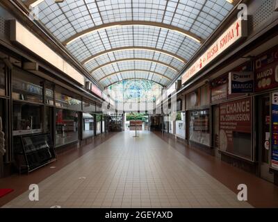 Prag, Tschechische Republik - Juli 4 2021: Pasaz Svetozor Passage im Palast Ligna Stockfoto