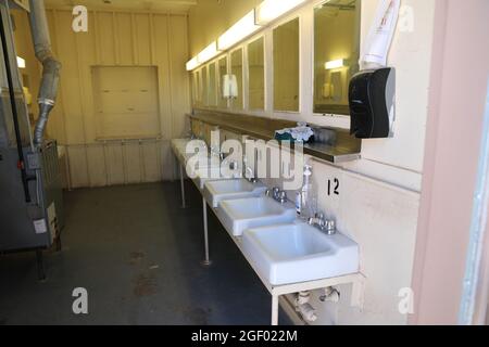 Fort Bliss, Usa. August 2021. Site photo of Dona Ana Range Complex facilities near Fort Bliss, New Mexico. Das Verteidigungsministerium stellt zur Unterstützung des Außenministeriums Transportmittel und provisorische Unterkünfte zur Verfügung, um die Operation Allies Refuge zu unterstützen. Diese Initiative geht auf das Engagement Amerikas für afghanische Bürger zurück, die den Vereinigten Staaten geholfen haben, und bietet ihnen wichtige Unterstützung an sicheren Orten außerhalb Afghanistans. Foto von Staff Sgt. Michael West/USA Armee/UPI Kredit: UPI/Alamy Live Nachrichten Stockfoto