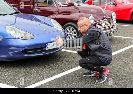 Kilmarnock, Großbritannien. August 2021. Im Ayrshire Classic Car Club wurde eine Oldtimer- und Oldtimer-Ausstellung mit 120 Autos, Lastkraftwagen und Bussen mit Besitzern aus ganz Großbritannien veranstaltet. Glücklicherweise wurden die Einschränkungen von Covid gelockert, und die Show konnte vorausgefahren werden und ist die erste Show dieser Art, die vom Car Club seit März 2020 organisiert wird. Kredit: Findlay/Alamy Live Nachrichten Stockfoto