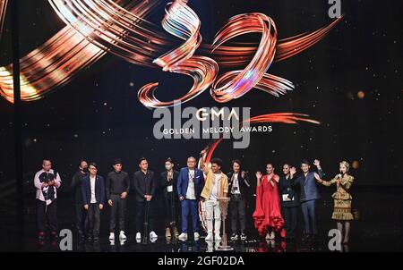 Taipei, Taipei City, Taiwan. August 2021. Sanpuy Katatepan Mavaliyw gewinnt den besten Aborigine-Sänger in der Kategorie Gesang .32. Golden Melody Awards (GMA) in Taipei (Foto: © Handout via ZUMA Press Wire) Stockfoto