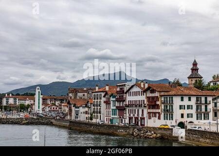 Ciboure Waterfront, Pyrénées-Atlantiques, Baskenland, Frankreich Stockfoto