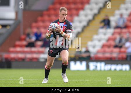 Kevin Brown (7) von Salford Red Devils mit dem Ball in Leigh, Vereinigtes Königreich am 8/22/2021. (Foto von Simon Whitehead/News Images/Sipa USA) Stockfoto