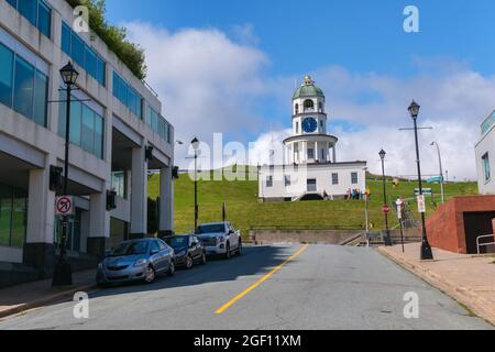 Halifax, Nova Scotia, Kanada - 11. August 2021: Old Town Clock in der Nähe der Zitadelle von Halifax Stockfoto