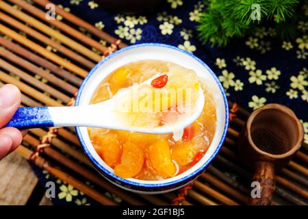 Die orangefarbene tremella-Suppe Stockfoto