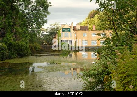 August 2021 - Cheddar Gorge und Geschäfte Stockfoto