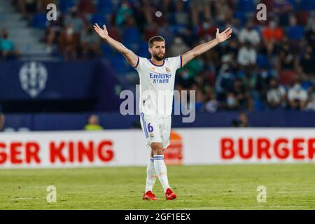 Valencia, Spanien. August 2021. Nacho von Real Madrid während des Liga-Spiels zwischen Levante UD und Real Madrid im Estadio Ciudad de Valencia in Valencia, Spanien. Bild: DAX Images/Alamy Live News Stockfoto