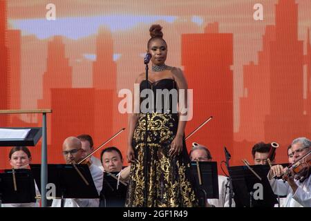 New York, Usa. August 2021. Die Sängerin Jennifer Hudson tritt während des „We Love NYC: The Homecoming Concert“ im Great Lawn im Central Park, New York City, auf. (Foto von Ron Adar/SOPA Images/Sipa USA) Quelle: SIPA USA/Alamy Live News Stockfoto