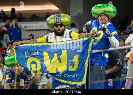 RAMS-Fans während eines Vorsaison-Spiels der NFL gegen die Las Vegas Raiders, Samstag, 21. August 2021, in Inglewood, CA. The Raiders besiegten die Rams 17-16. Stockfoto