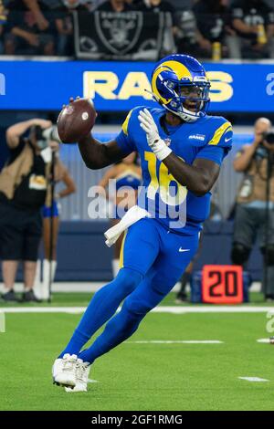 Los Angeles Rams quarterback Bryce Perkins against the Denver Broncos  during the first half of an NFL preseason football game, Saturday, Aug. 28,  2021, in Denver. (AP Photo/David Zalubowski Stock Photo - Alamy