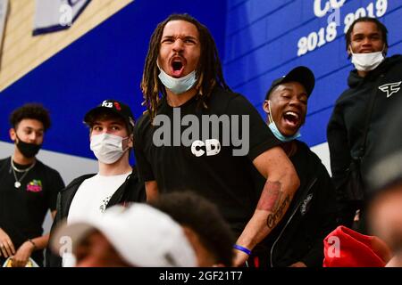 Orlando Magic Point Guard Cole Anthony feiert am Freitag, den 11. Juni 2021, während des Basketballspiels der CIF Southern Section Championship 2021 in Chats Stockfoto