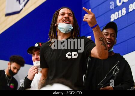 Orlando Magic Point Guard Cole Anthony feiert am Freitag, den 11. Juni 2021, während des Basketballspiels der CIF Southern Section Championship 2021 in Chats Stockfoto