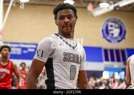 Sierra Canyon Trailblazers bewachen Bronny James (0) während des Basketballspiels der CIF Southern Section Championship 2021 am Freitag, den 11. Juni 2021, in Chats Stockfoto
