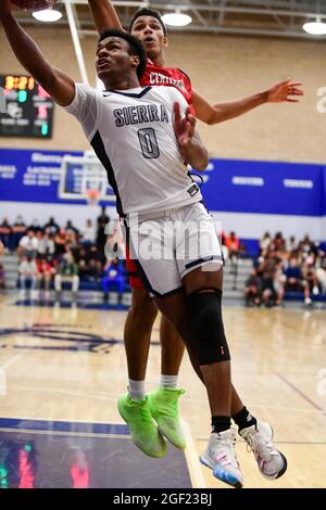 Sierra Canyon Trailblazers bewachen Bronny James (0) während des Basketballspiels der CIF Southern Section Championship 2021 am Freitag, den 11. Juni 2021, in Chats Stockfoto