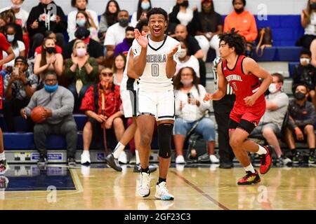 Sierra Canyon Trailblazers bewachen Bronny James (0) während des Basketballspiels der CIF Southern Section Championship 2021 am Freitag, den 11. Juni 2021, in Chats Stockfoto