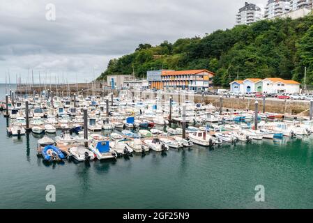 Blick auf Mutriku im Baskenland Stockfoto