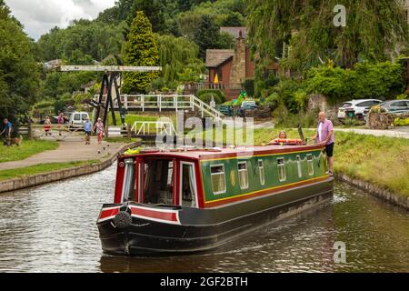 UK Wales, Clwyd, Froncysyllte, Schmalboot auf dem Llangollen-Kanal von Thomas Telford Stockfoto