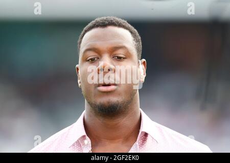 LONDON, ENGLAND - 21. AUGUST: Carlos Brathwaite von den Manchester Originals während des Hundertfinales zwischen Southern Brave Men und Birmingham Phoenix Men Stockfoto