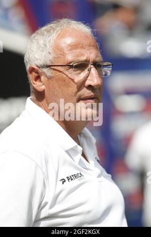 Pascal GASTIEN Trainer von Clermont während der französischen Meisterschaft Ligue 1 Fußballspiel zwischen Olympique Lyonnais und Clermont Foot 63 am 22. August 2021 im Groupama Stadion in Decines-Charpieu bei Lyon, Frankreich - Foto Romain Biard / Isports / DPPI Stockfoto