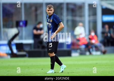 Mailand, Italien. August 2021. Nicolo Barella vom FC Internazionale sieht während der Serie EIN Spiel zwischen FC Internazionale und FC Genua im Stadio Giuseppe Meazza aus. Stockfoto