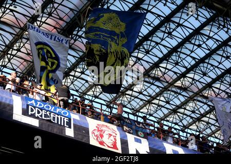 Mailand, Italien. August 2021. Fans des FC Internazionale während der Serie EIN Spiel zwischen FC Internazionale und Genua CFC im Stadio Giuseppe Meazza . Stockfoto