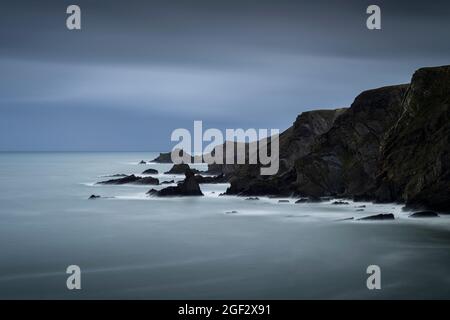 Die zerklüftete Küste am Hartland Quay in der North Devon Coast National Landscape, England. Stockfoto