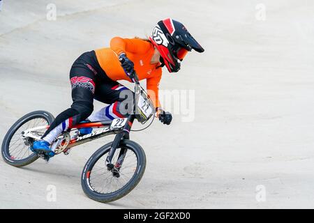 ARNHEM, NIEDERLANDE - 22. AUGUST: Merel Smulders of the Netherlands während der UCI BMX-Weltmeisterschaft 2021 in Papendal am 22. August 2021 in Arnhem, Niederlande (Foto: Rene Nijhuis/Orange Picturs) Stockfoto