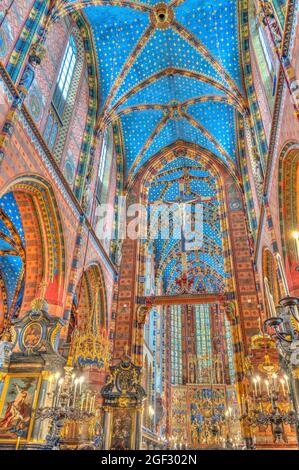 Innenraum der Krakauer Kathedrale, HDR-Bild Stockfoto