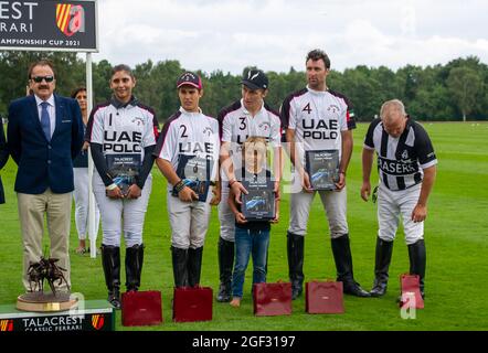 Egham, Surrey, Großbritannien. August 2021. Das UAE Polo Team ist im Unterfinale des Talacrest Prince of Wales beim Championship Cup auf den zweiten Platz. Quelle: Maureen McLean/Alamy Stockfoto