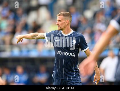 Bochum, Deutschland. August 2021. Simon ZOLLER (BO) Geste, Geste Fußball 1. Bundesliga, 2. Spieltag, VfL Bochum (BO) - FSV FSV FSV Mainz 05 (MZ) 2: 0, am 08/21/2021 in Bochum/Deutschland. Die DFL-Bestimmungen von #verbieten die Verwendung von Fotos als Bildsequenzen und/oder quasi-Video # Â Credit: dpa/Alamy Live News Stockfoto