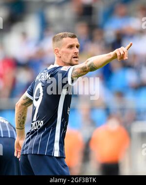 Bochum, Deutschland. August 2021. Simon ZOLLER (BO) Geste, Geste Fußball 1. Bundesliga, 2. Spieltag, VfL Bochum (BO) - FSV FSV FSV Mainz 05 (MZ) 2: 0, am 08/21/2021 in Bochum/Deutschland. Die DFL-Bestimmungen von #verbieten die Verwendung von Fotos als Bildsequenzen und/oder quasi-Video # Â Credit: dpa/Alamy Live News Stockfoto