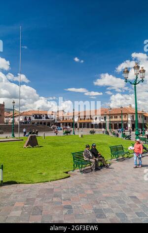 CUZCO, PERU - 23. MAI 2015: Plaza de Armas in Cuzco, Peru. Stockfoto