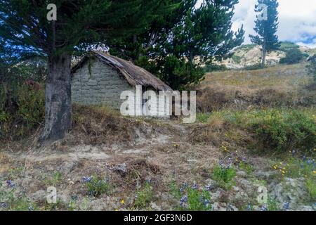 Arme Hütte im Dorf Guayama, Ecuador Stockfoto