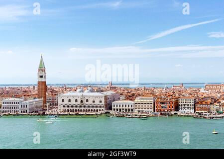 Venedig Italien: San Marco und Dogenpalast von der lagune aus gesehen Stockfoto