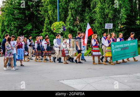 Polkowice, Polen 21. August 2021, 24. Internationales Folklore-Festival, Świat Pod Kyczerą, Lemko Kyczera Song and Dance Ensemble, für redaktionelle Verwendung o Stockfoto