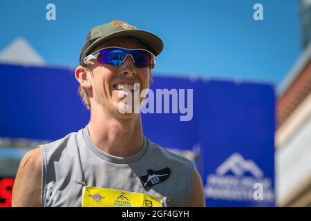 22. August 2021: Der Elite-Bergläufer von Denver, Andrew Wise, nach seinem achten Platz beim Pikes Peak Marathon, Manitou Springs, Colorado. Stockfoto