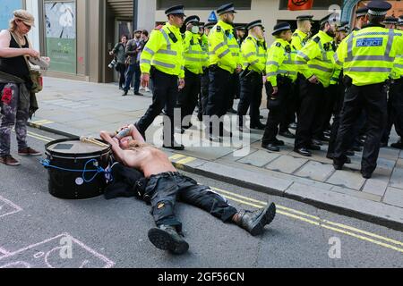 London, Großbritannien. 23. August 2021. Extinction Rebellion Protest Impossible Rebellion in Covent Garden. Klimawandel. Quelle: Waldemar Sikora Stockfoto