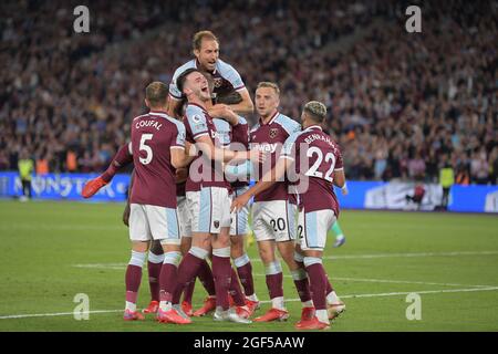 London, Großbritannien. August 2021. DAS TOR sagte, Benrahma von West Ham Utd erzielt das zweite Tor während des West Ham gegen Leicester City Premier League Spiel im London Stadium. Quelle: MARTIN DALTON/Alamy Live News Stockfoto