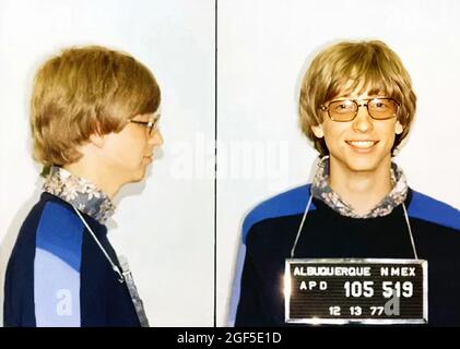 1977, 13. dezember, Albuquerque, New Mexico, USA: Mug Schuss von amerikanischen Microsoft Erfinder BILL GATES ( geboren in Seattle, 28. oktober 1955), im Alter von 21 Jahren, verhaftet für die Beschleunigung mit dem Auto, für das Fahren ohne Führerschein und nicht an einem Stoppschild stoppen. Unbekannter Fotograf von Albuquerque New Mexico Police Department . - MUG-SHOT - MUGSHOT - FOTO SEGNALETICA - Portrait - ritratto - smile - sorriso - occhiali da vista - Objektiv - COMPUTER - INVENTORE - eccesso di velocità - infrazione - MAGNATE - TYCOON - RICCO - RICH --- Archivio GBB Stockfoto