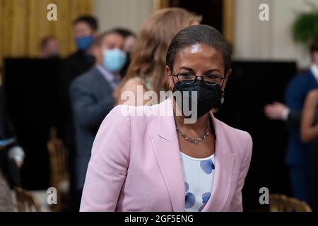 DIE US-Außenministerin Condoleezza Rance nimmt am Montag, den 23. August 2021, an der Feier zum Seattle Storm für ihre WNBA-Meisterschaft 2020 im Weißen Haus in Washington, DC Teil. Kredit: Chris Kleponis/CNP Stockfoto