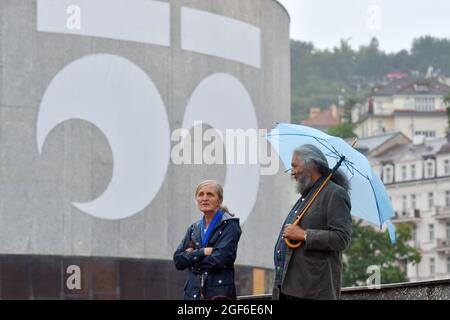 Karlsbad, Tschechische Republik. August 2021. Das 55. Internationale Filmfestival Karlovy Vary (KVIFF) wurde am 23. August 2021 in Karlovy Vary, Tschechien, fortgesetzt. Kredit: Slawomir Kubes/CTK Foto/Alamy Live Nachrichten Stockfoto