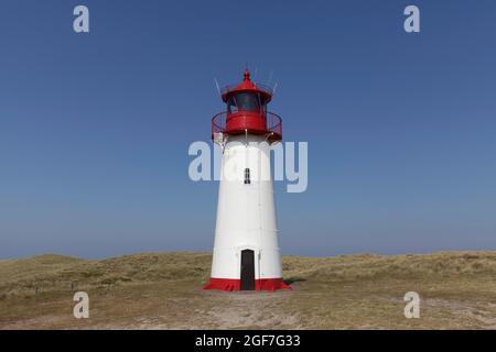 Rot-weißer Leuchtturm List-West, Ellenbogen, Sylt, Ostfriesische Inseln, Schleswig-Holstein, Deutschland Stockfoto