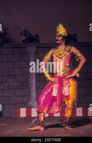 Bharatnatyam Tanzdrama, Klassischer Tanz im Nataraja-Tempel in Perur in Coimbatore, Tamil Nadu, Indien Stockfoto