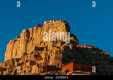 Die Ruinen der alten Hauptstadt des Königreichs Guge in Tibet Stockfoto