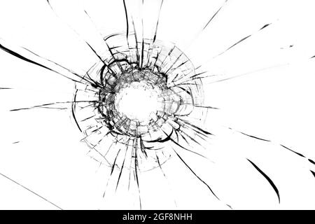 Risse im Glas, ein Loch aus den Kugeln im Glas auf weißem Hintergrund. Glasstruktur des Fensters. Stockfoto