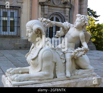 Skulptur vor dem Königspalast Real Sitio de San Ildefonso Segovia Kastilien und Leon Spanien Stockfoto