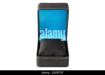 Leere Schachtel für Schmuck auf weißem Hintergrund. Öffnen Sie die Box. Isolieren auf weißem Hintergrund. Black Box. Stockfoto