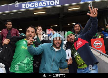 Pakistanische Cricket-Fans Fans Pakistan gegen Südafrika ICC Champions Trophy 07/06/2017 Stockfoto