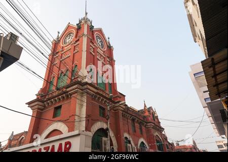 Kalkutta, Westbengalen, Indien - 29. Dezember 2019 : der historische Uhrenturm von New Market, Kalkutta, wurde von Huddersfield überführt und in Th Stockfoto