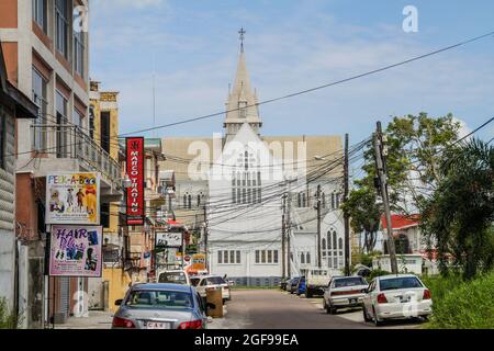 GEORGETOWN, GUYANA - 10. AUGUST 2015: St. George's Cathedral in Georgetown, der Hauptstadt von Guyana Stockfoto