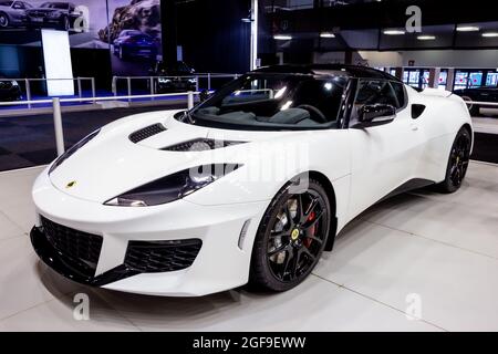 Der Sportwagen Lotus Evora 400 wurde auf der Automobilausstellung in Brüssel Expo Autosalon präsentiert. Belgien - 12. Januar 2016 Stockfoto